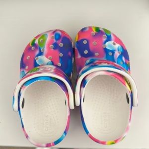 Brand new toddler crocs. Size 6